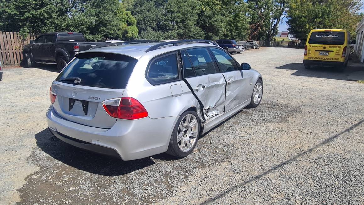 2007 BMW 320i