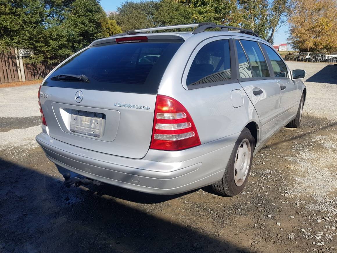 2003 Mercedes Benz C180