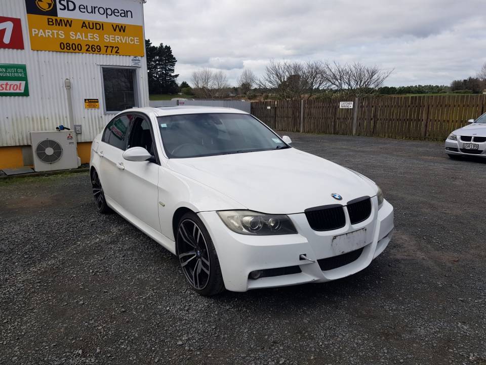 2006 BMW 320i