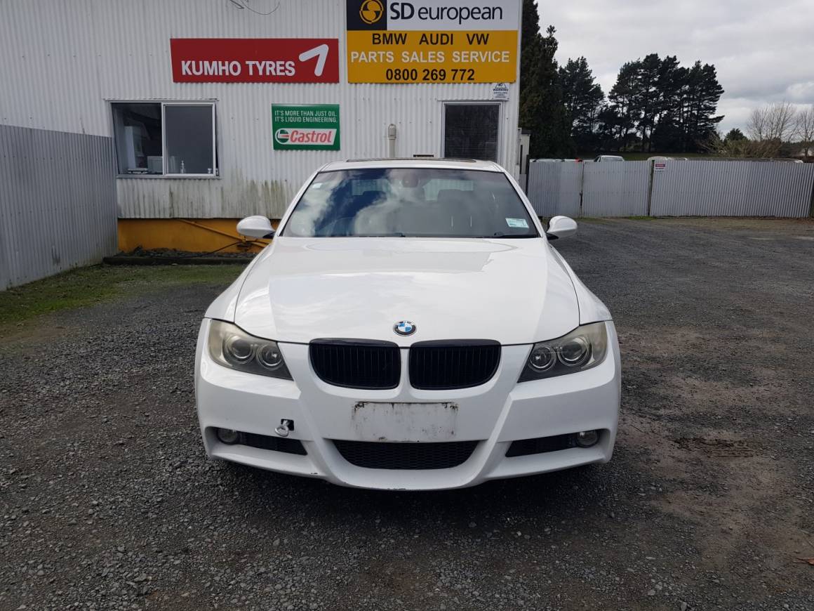 2006 BMW 320i