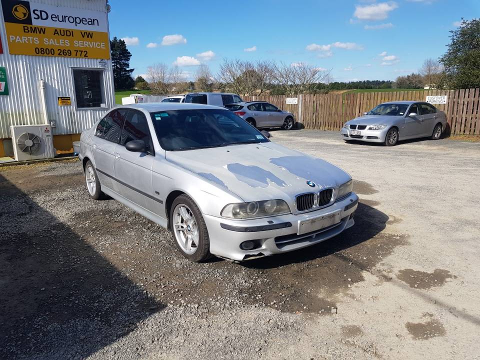 2001 BMW 545i