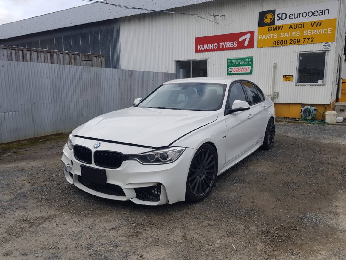 2012 BMW 320i