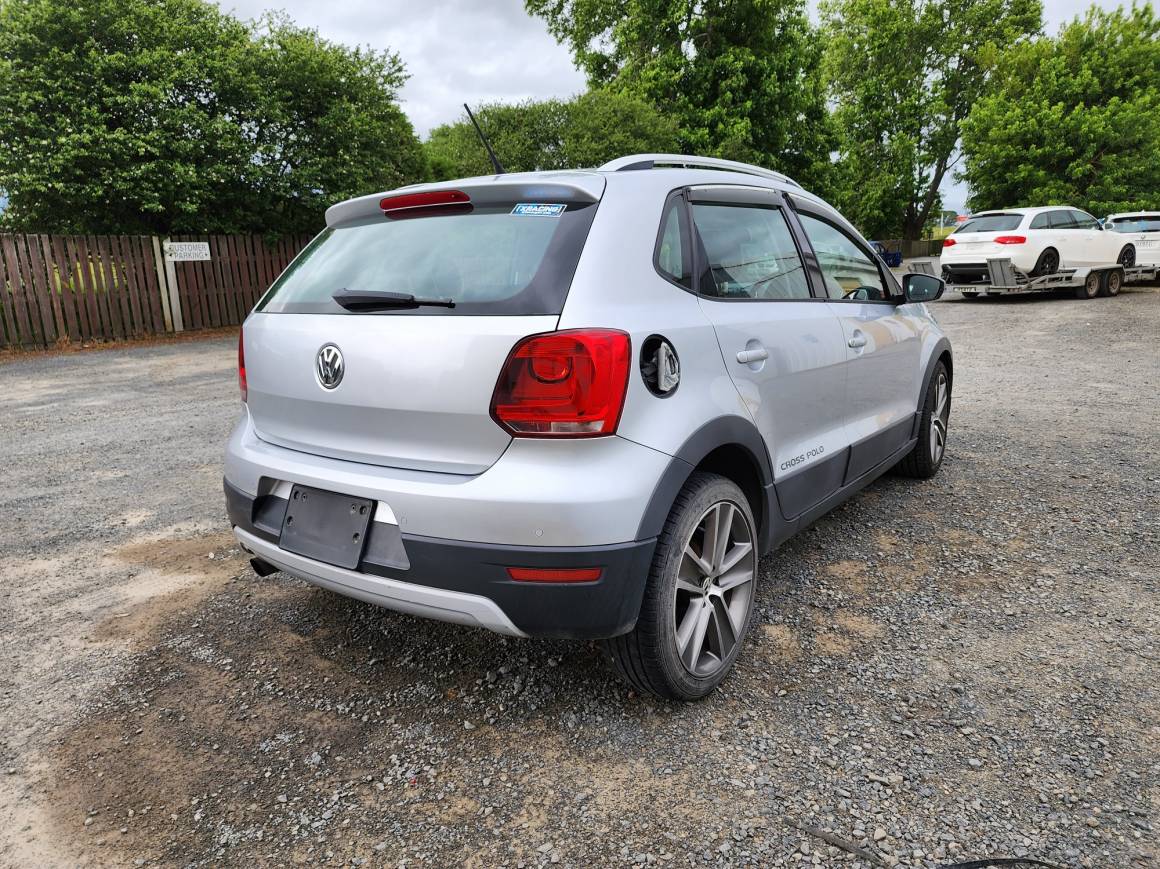 2011 Volkswagen Polo Cross