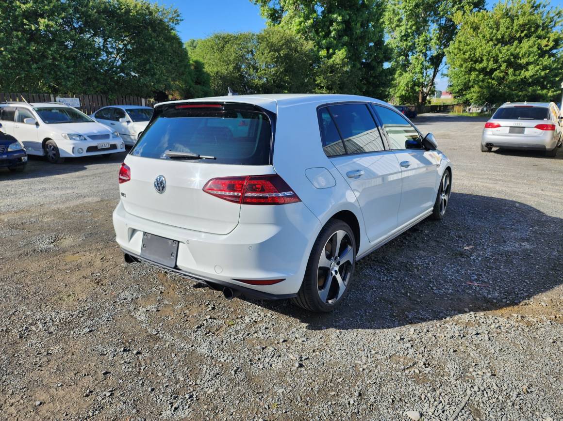 2014 Volkswagen Golf GTI