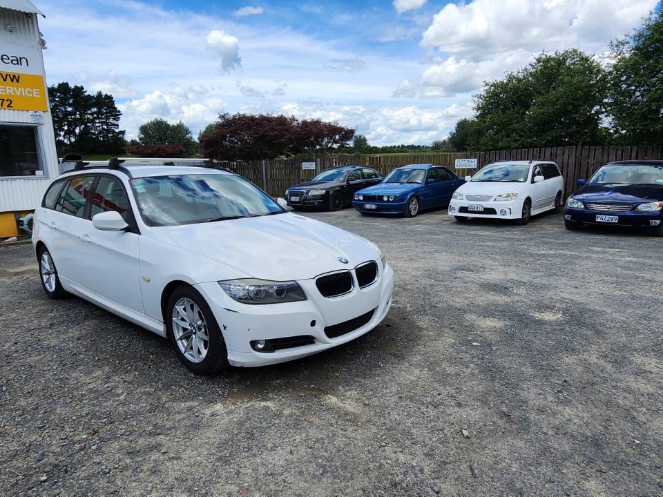 2011 BMW 320i