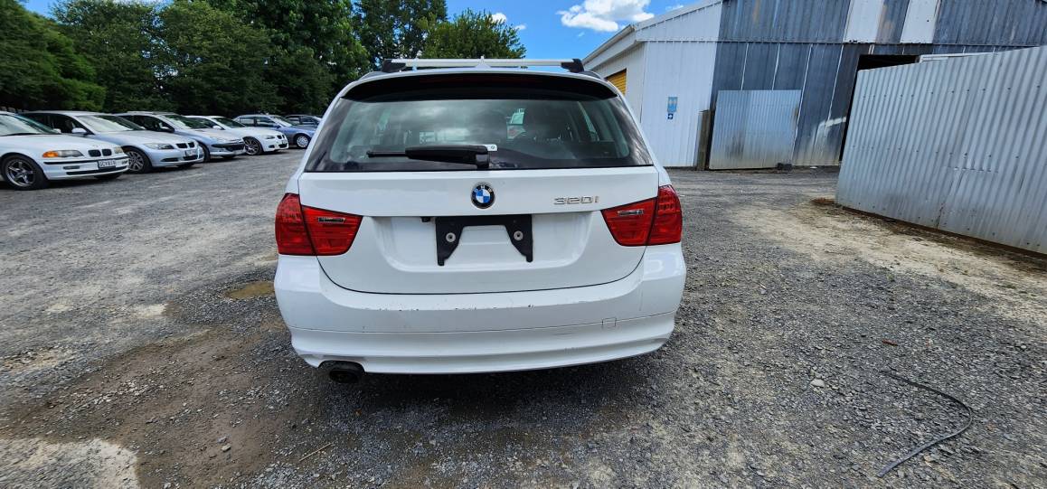 2011 BMW 320i