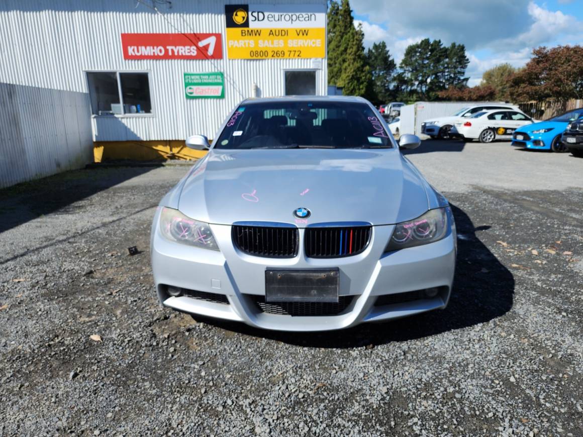 2007 BMW 320i