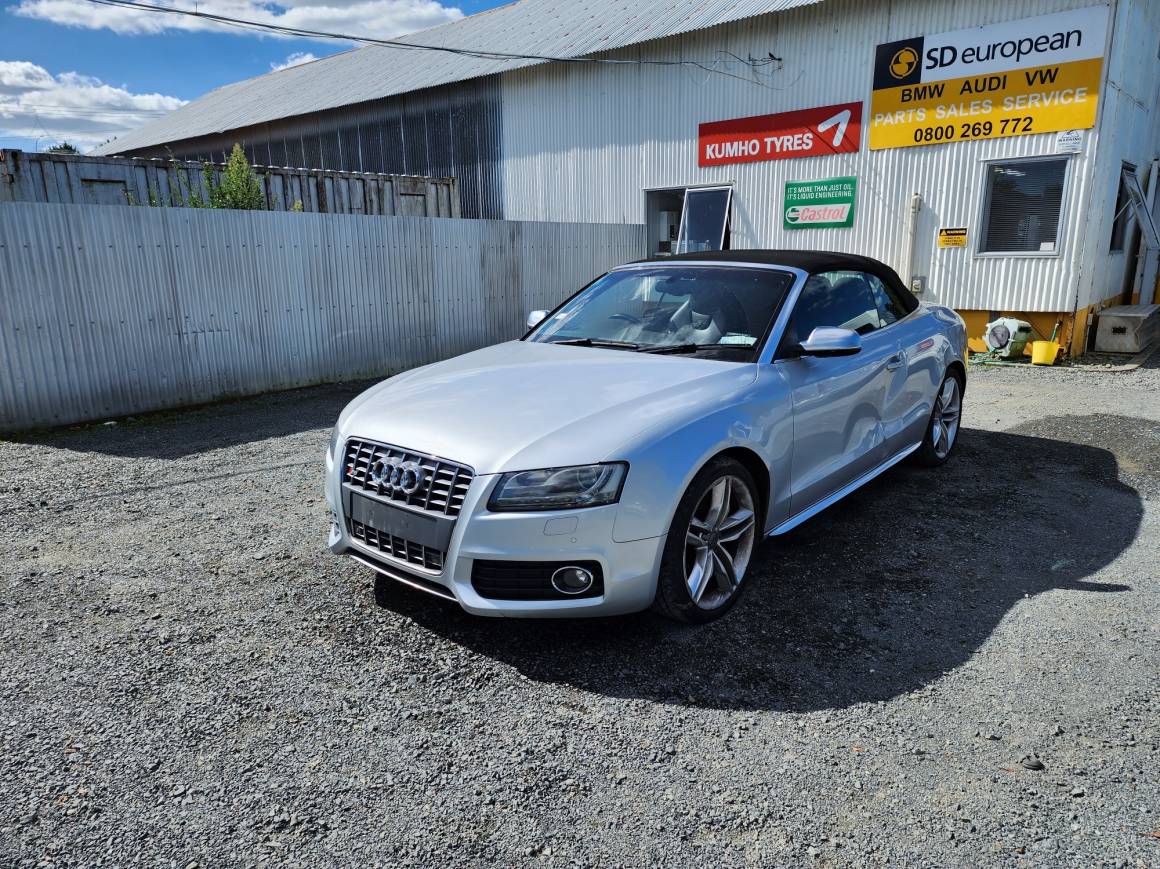 2010 Audi S5 Cabrio quattro