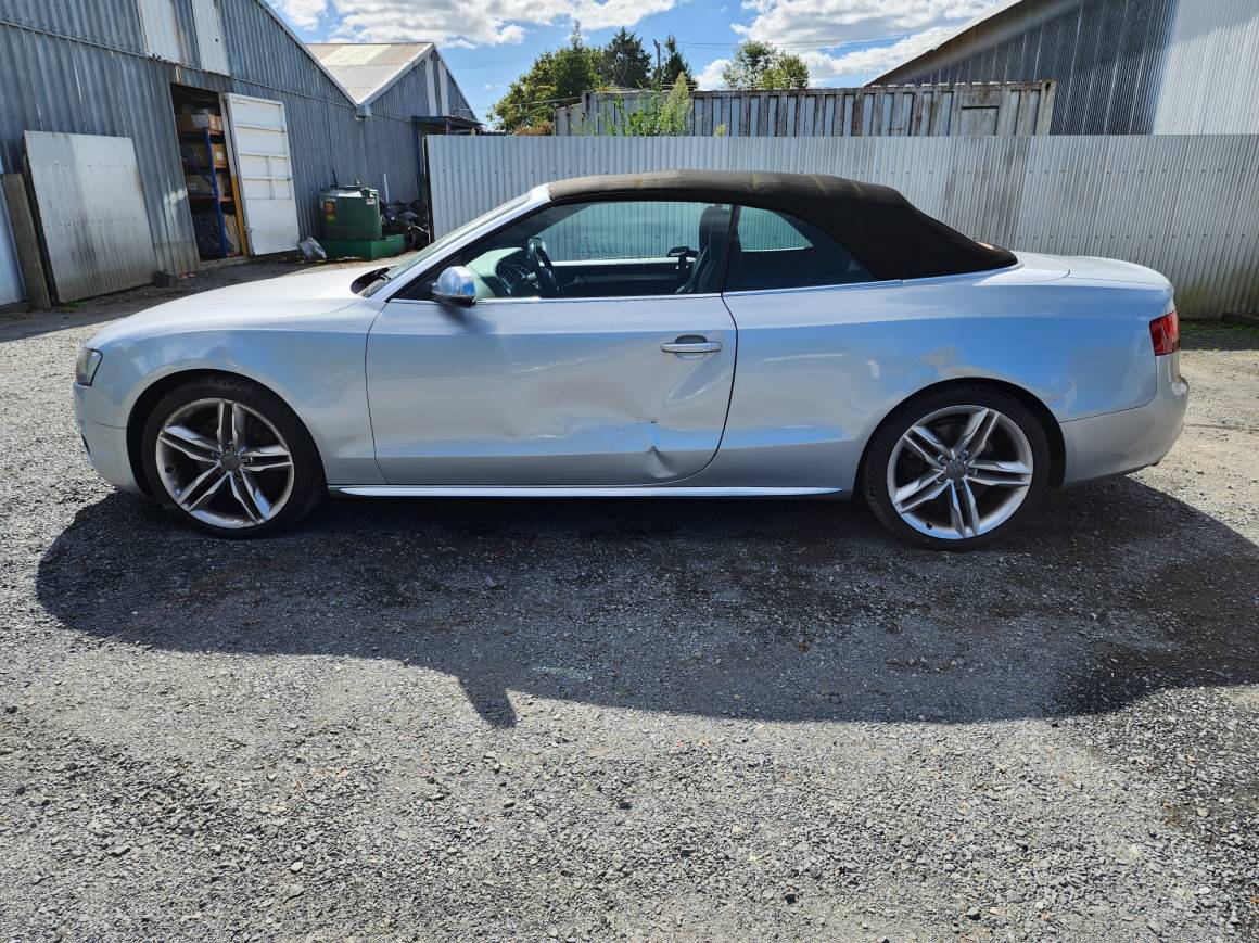 2010 Audi S5 Cabrio quattro