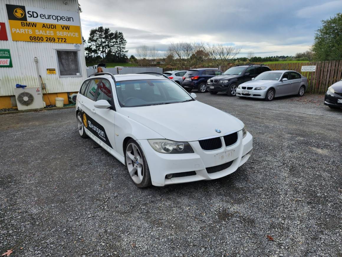 2006 BMW 320i