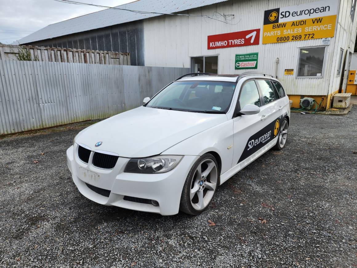 2006 BMW 320i