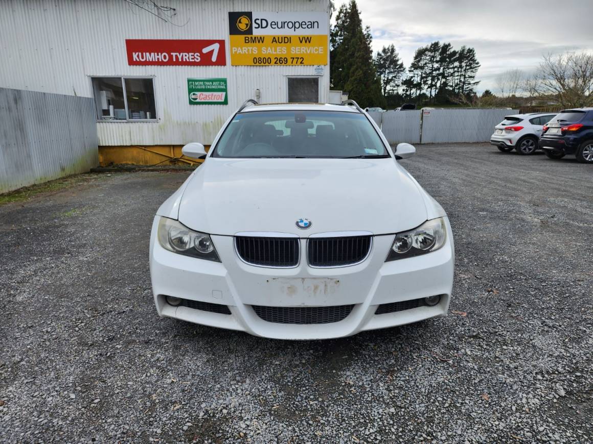 2006 BMW 320i