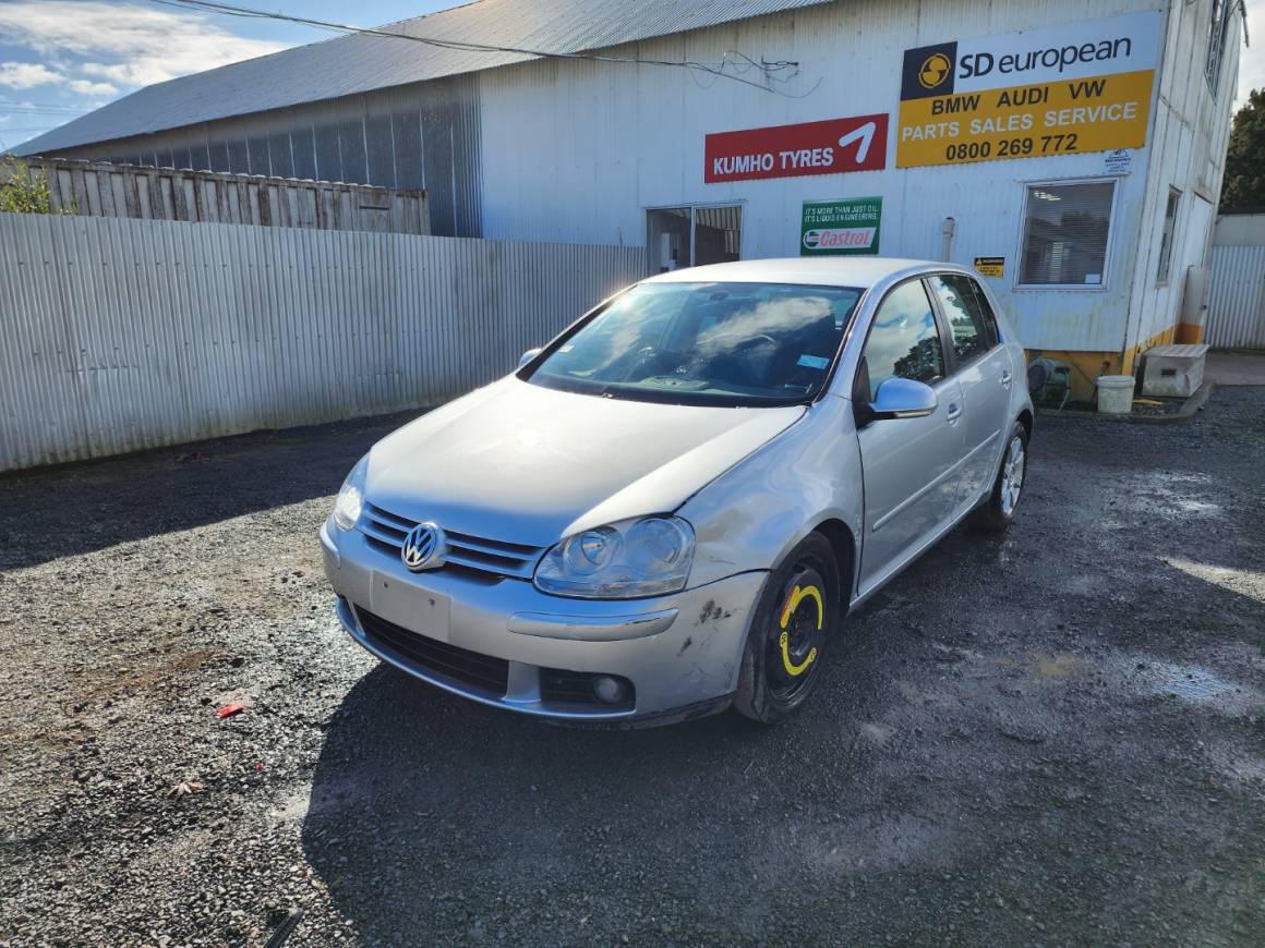 2004 Volkswagen Golf