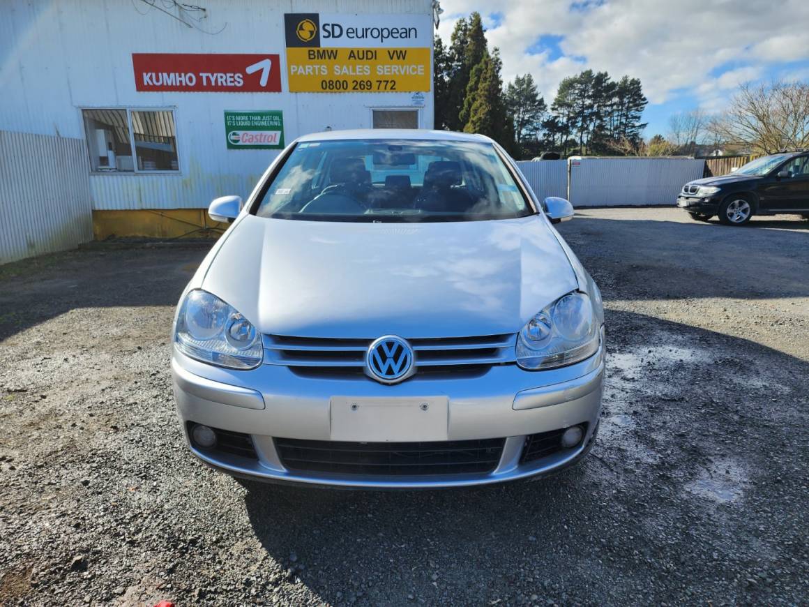 2004 Volkswagen Golf