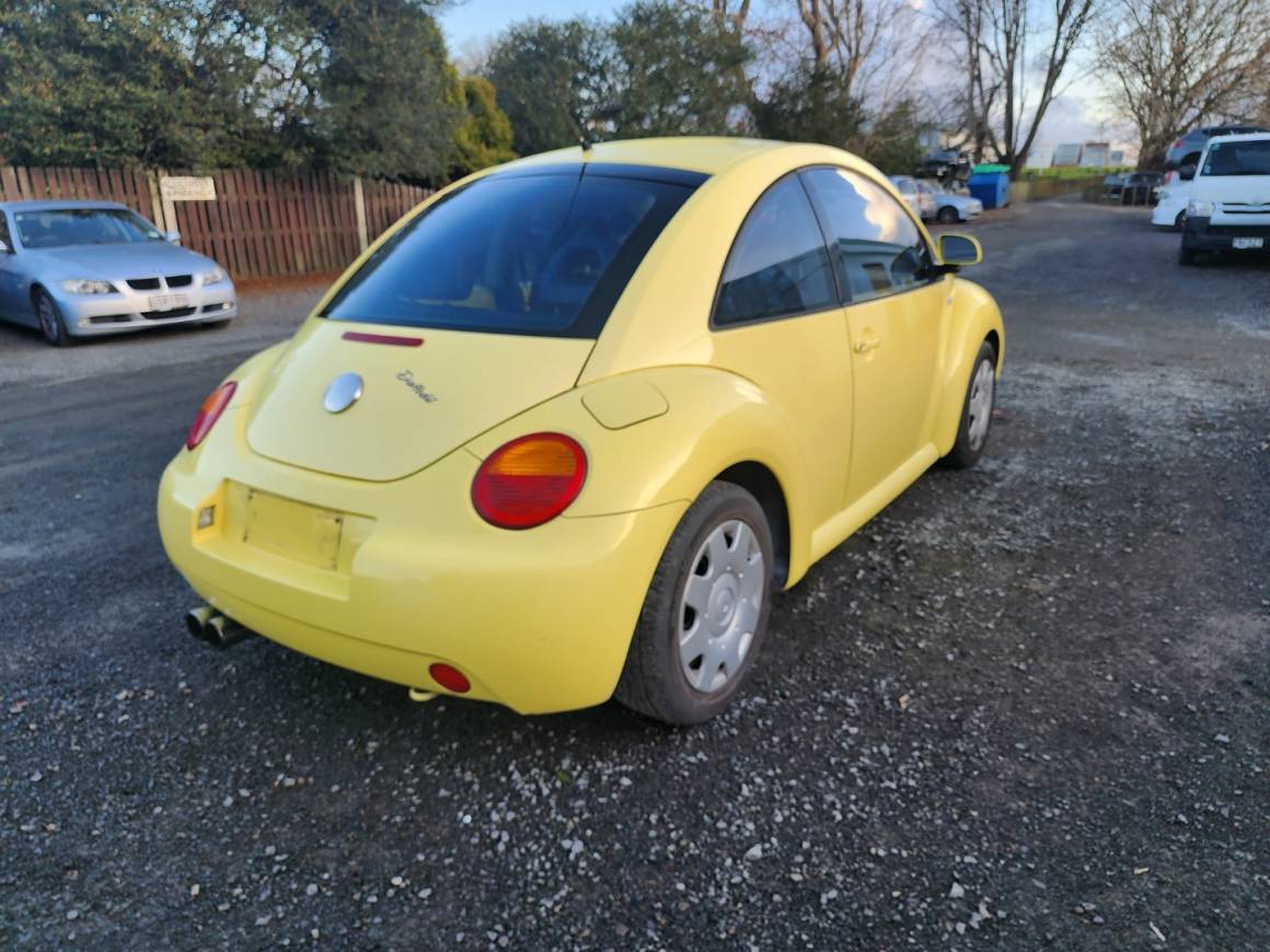 2001 Volkswagen Beetle