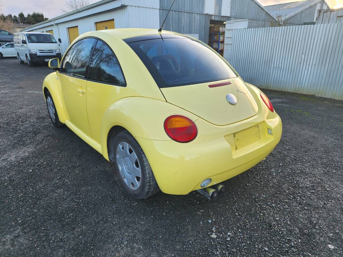 2001 Volkswagen Beetle