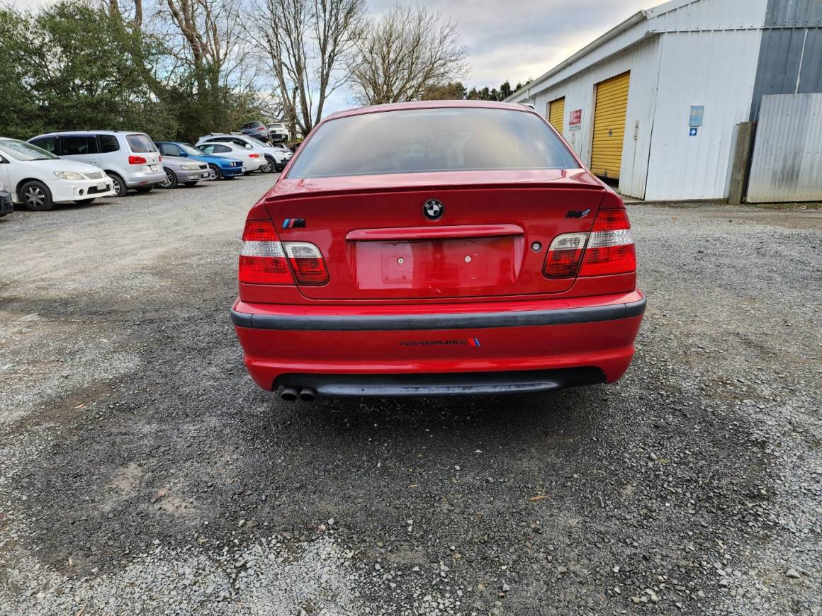 2003 BMW 320i