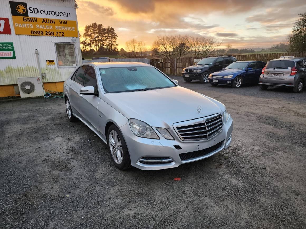 2010 Mercedes-Benz E350