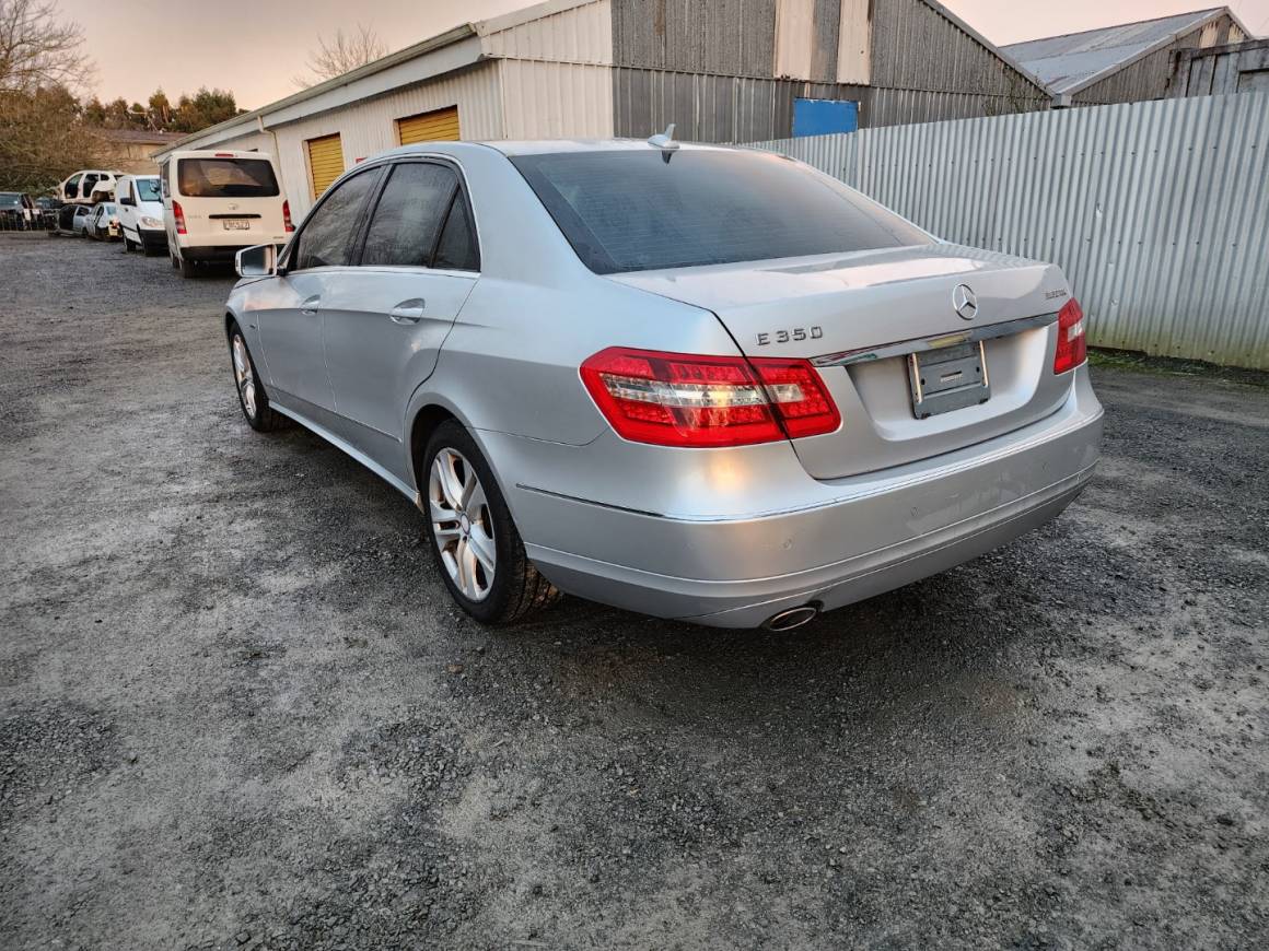 2010 Mercedes-Benz E350