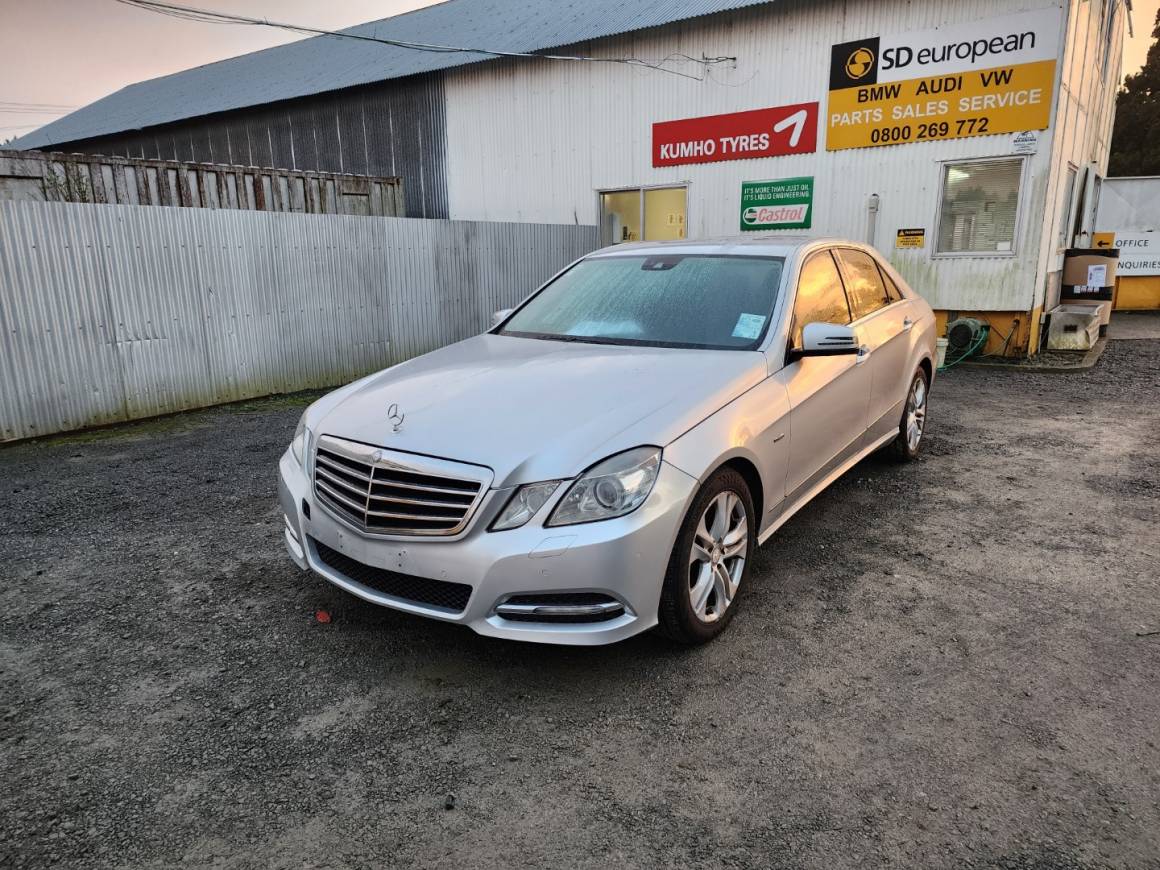 2010 Mercedes-Benz E350