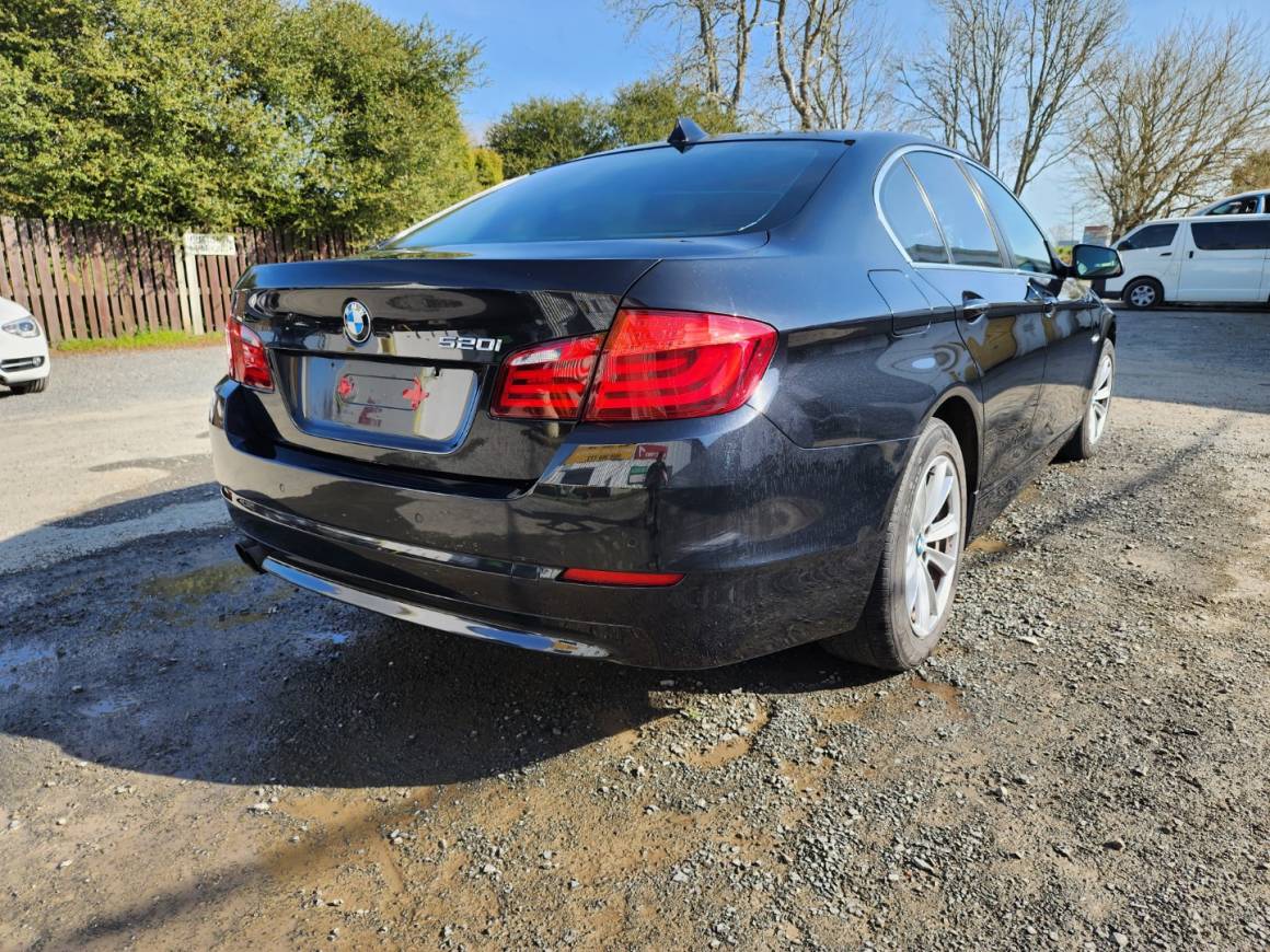 2011 BMW 520i