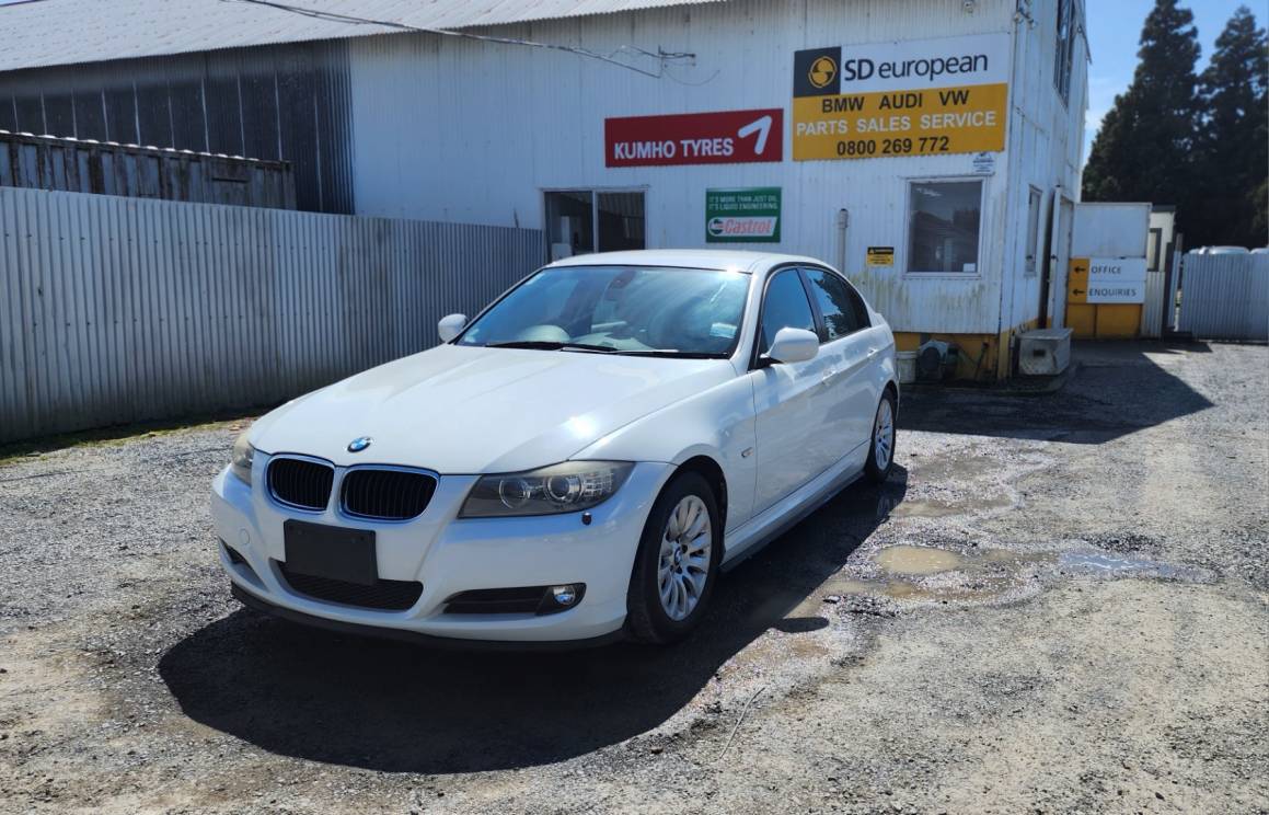 2010 BMW 320i