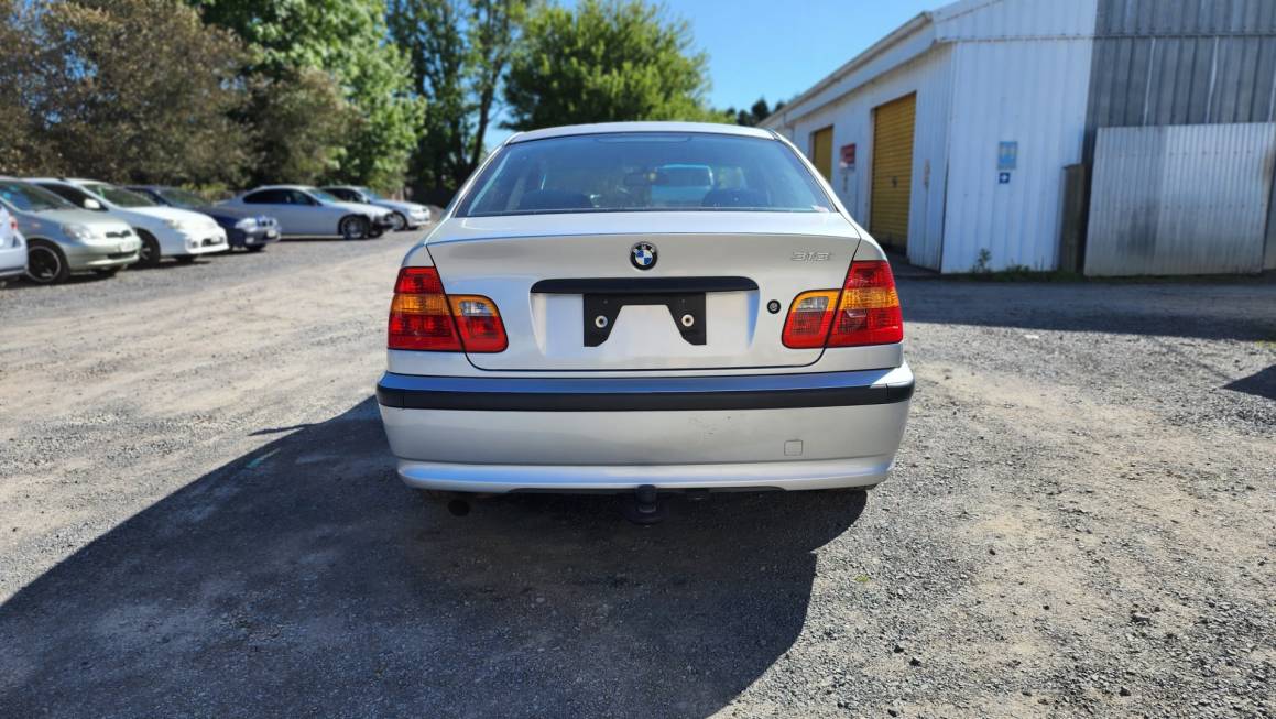 2004 BMW 318i