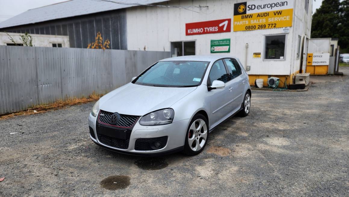 2005 Volkswagen Golf