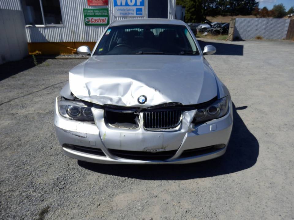 2005 BMW 330i