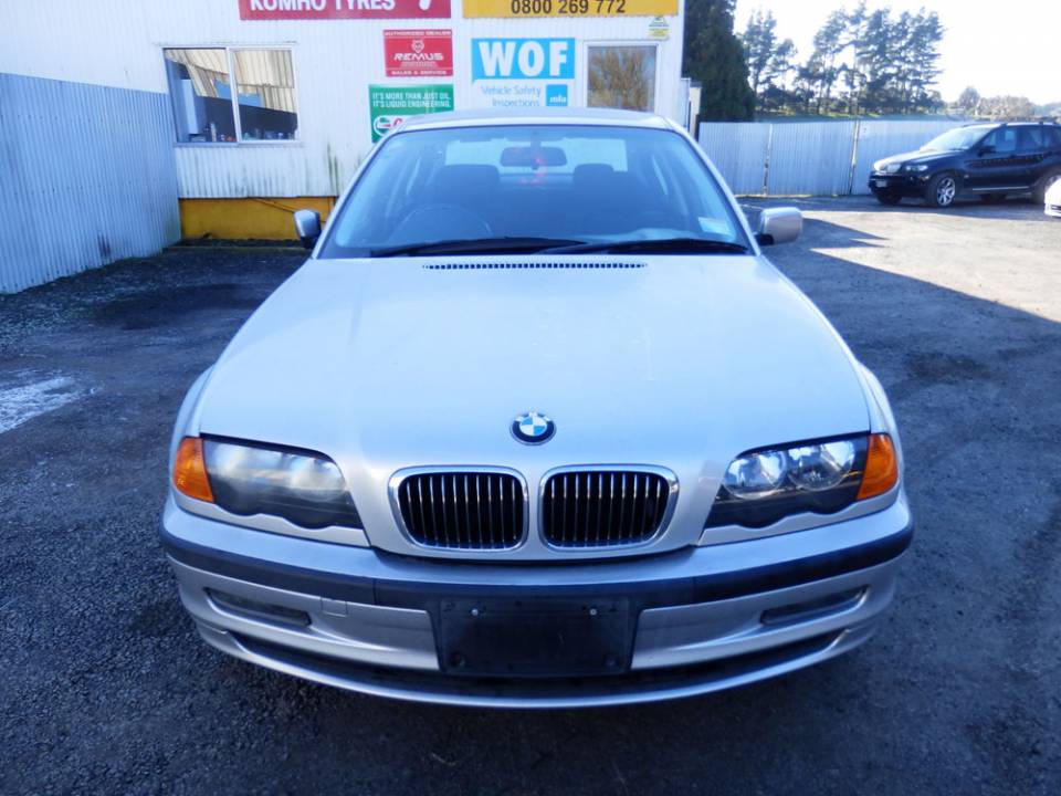 1999 BMW 323i