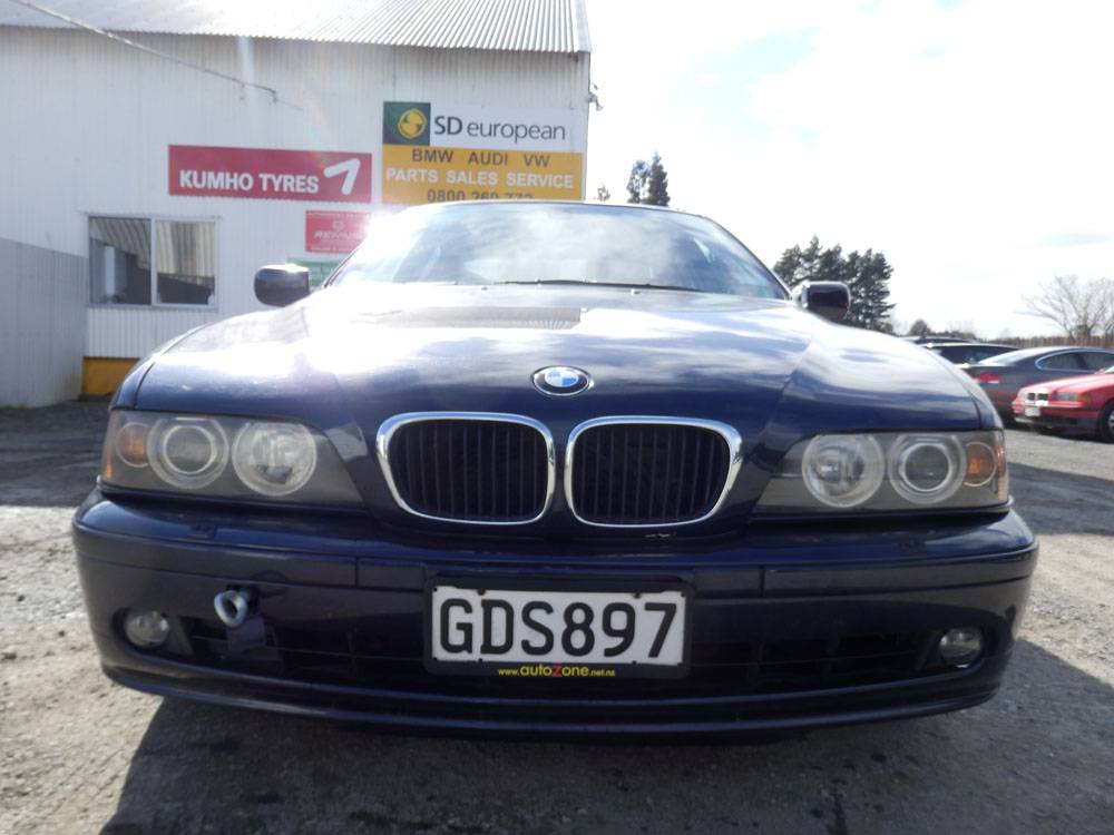 2001 BMW 530i