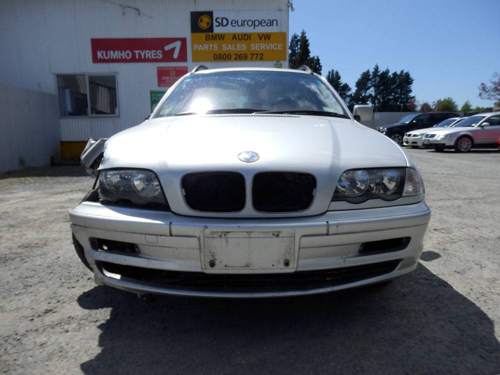 2001 BMW 325i