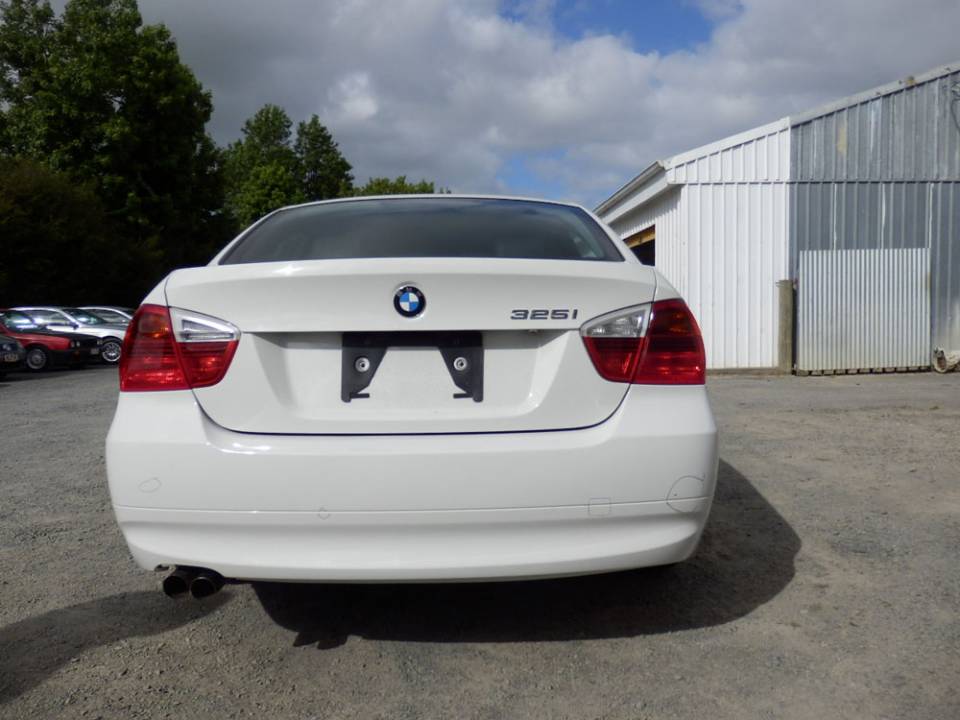 2006 BMW 323i