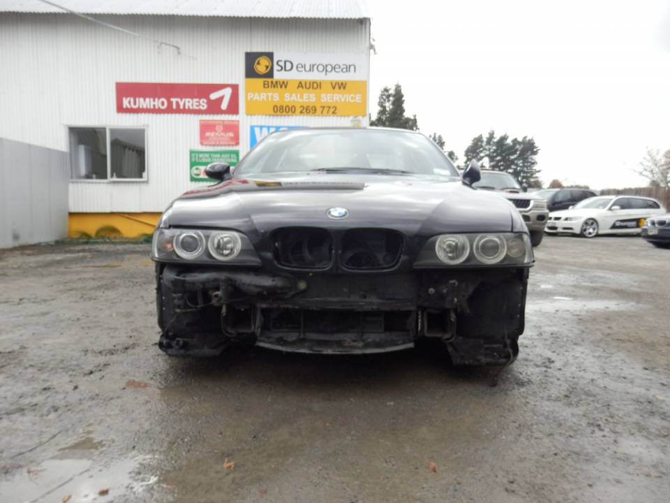 1999 BMW 540i