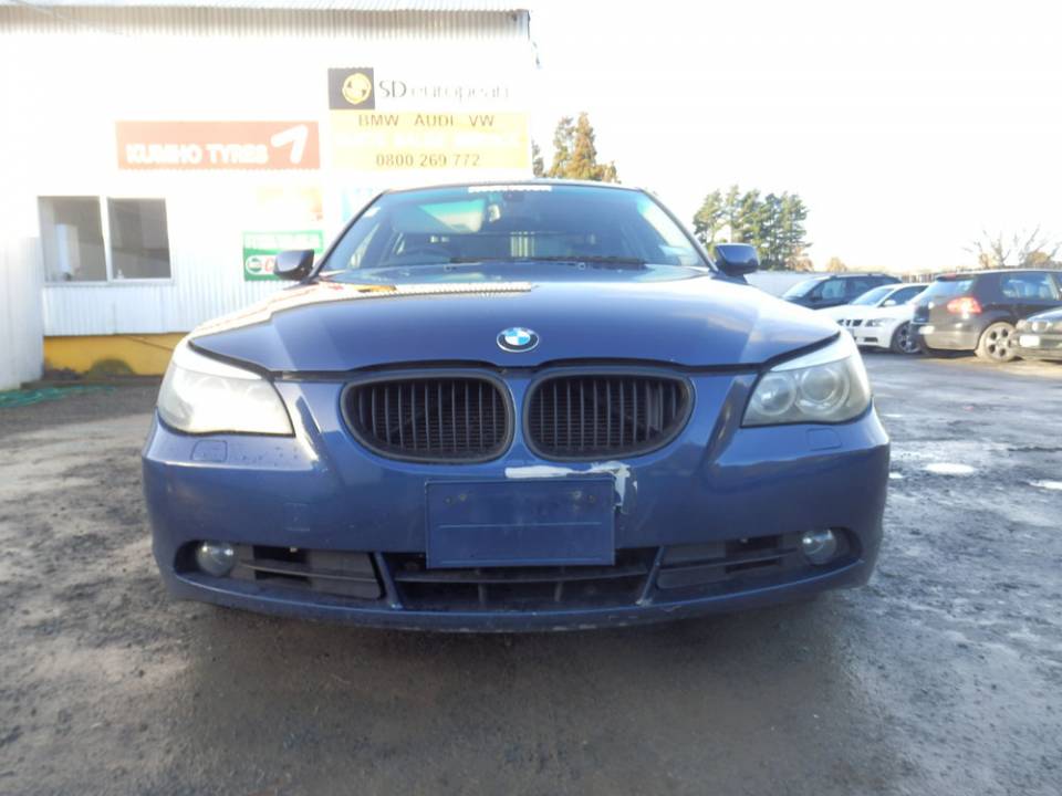 2003 BMW 530i