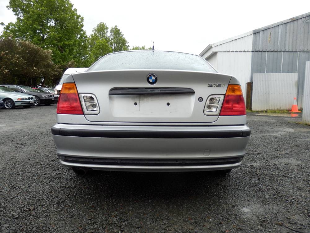 2001 BMW 318i