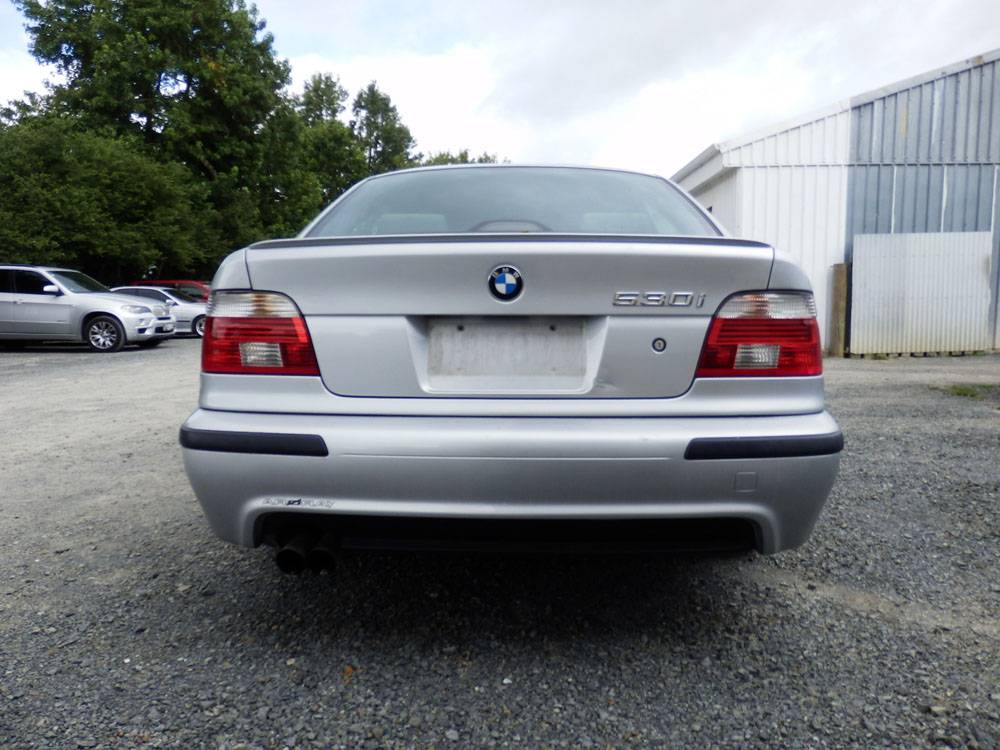 2000 BMW 530i