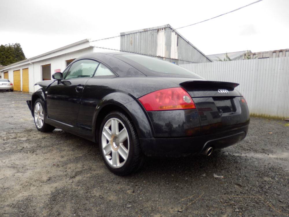 2004 Audi TT