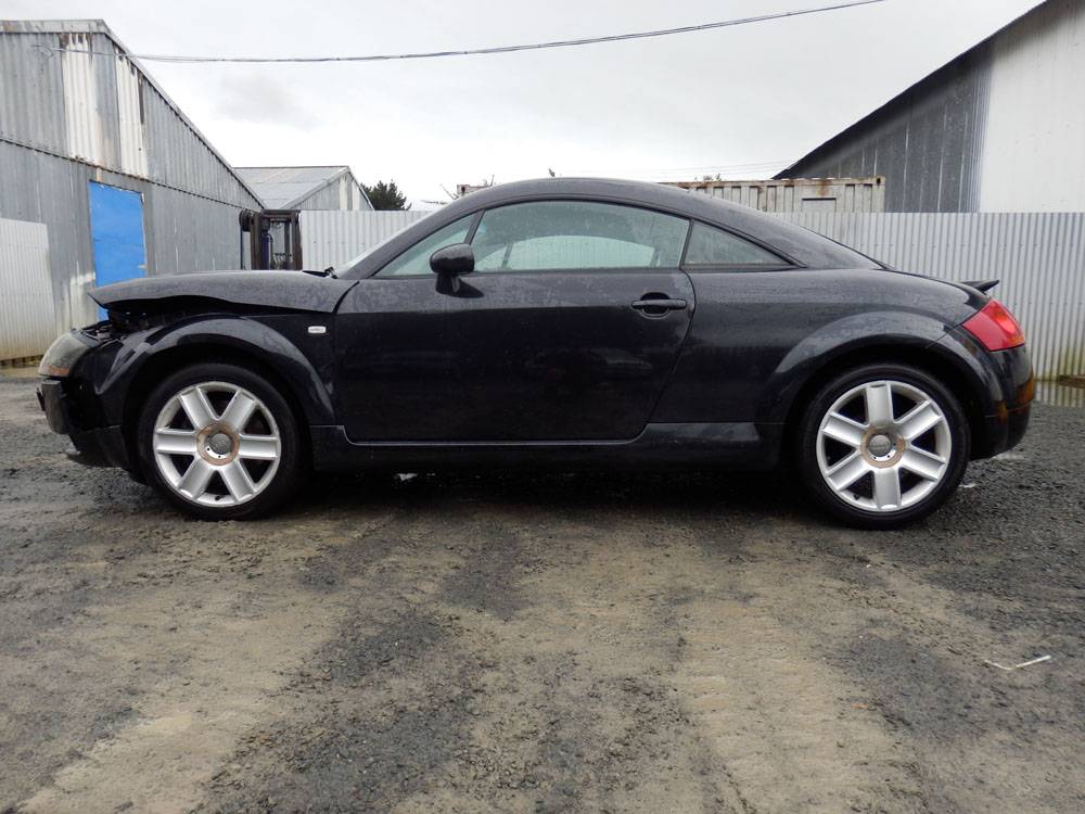 2004 Audi TT