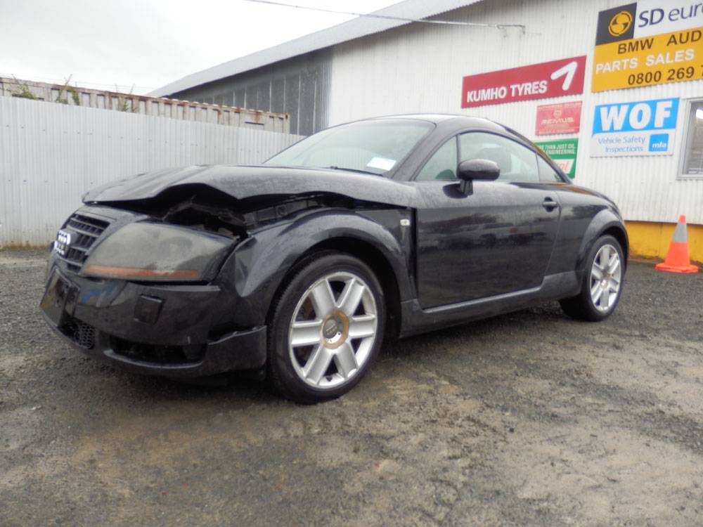 2004 Audi TT