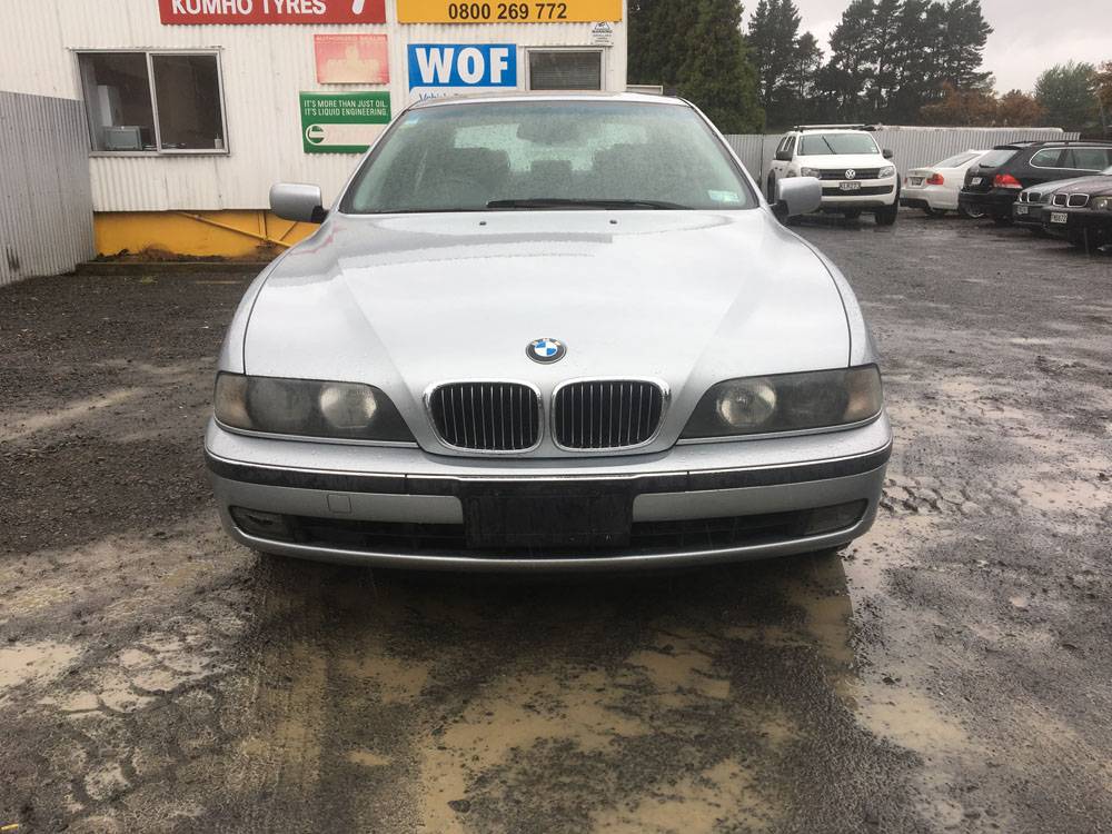 1998 BMW 525i