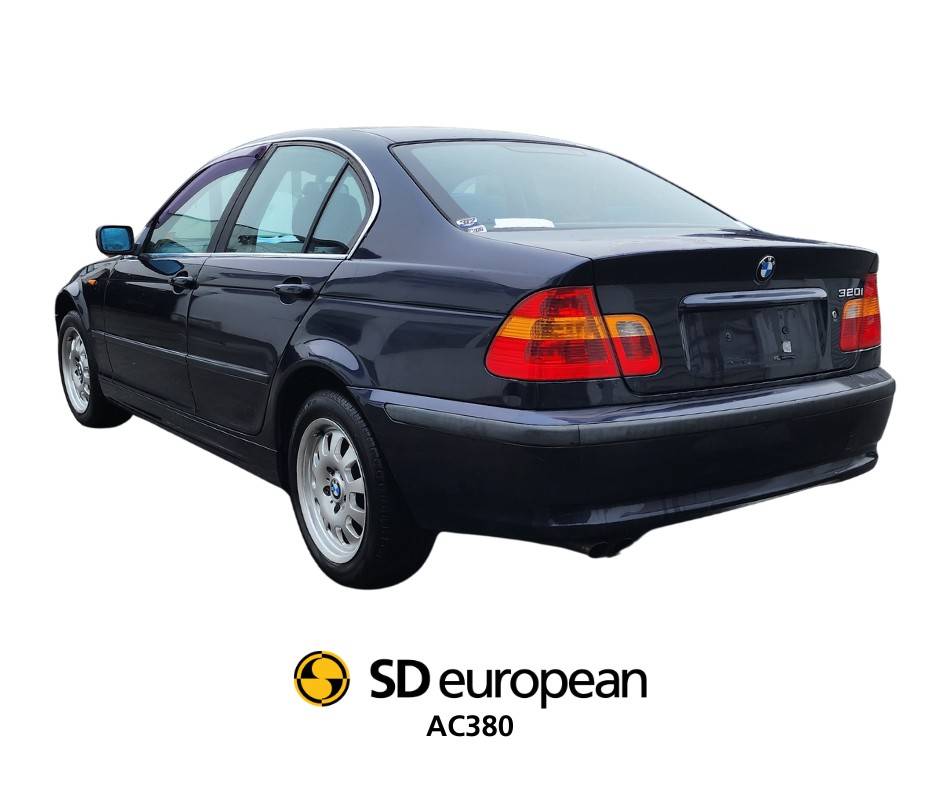 2002 BMW 320i