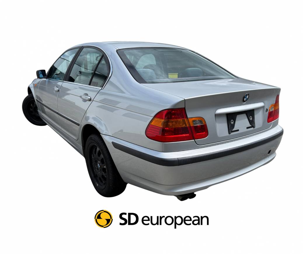 2002 BMW 320i