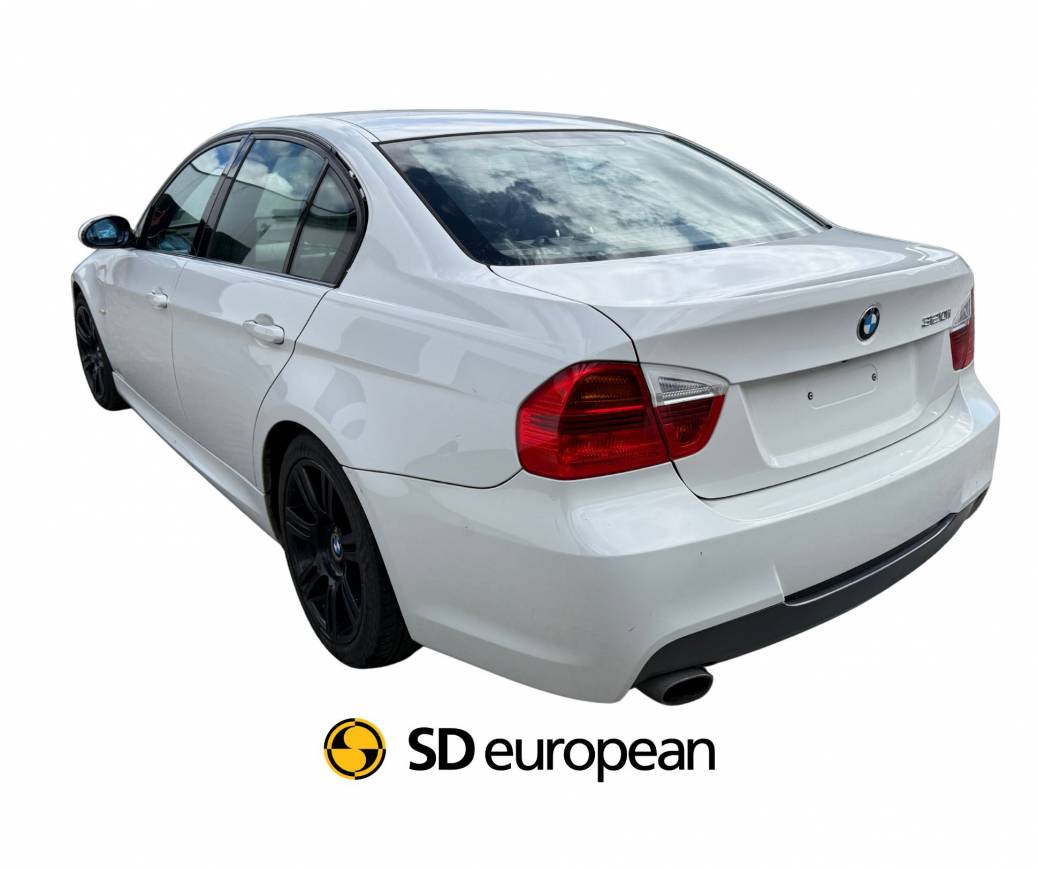 2010 BMW 320i