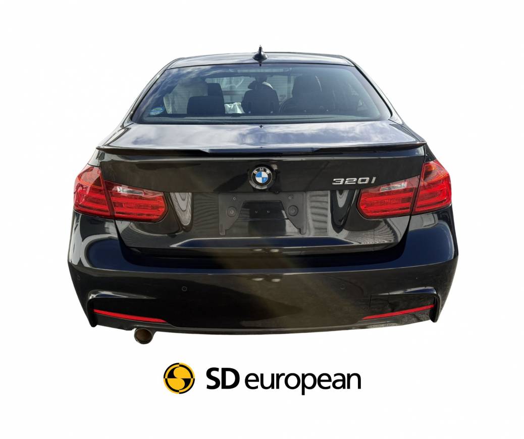 2015 BMW 320i