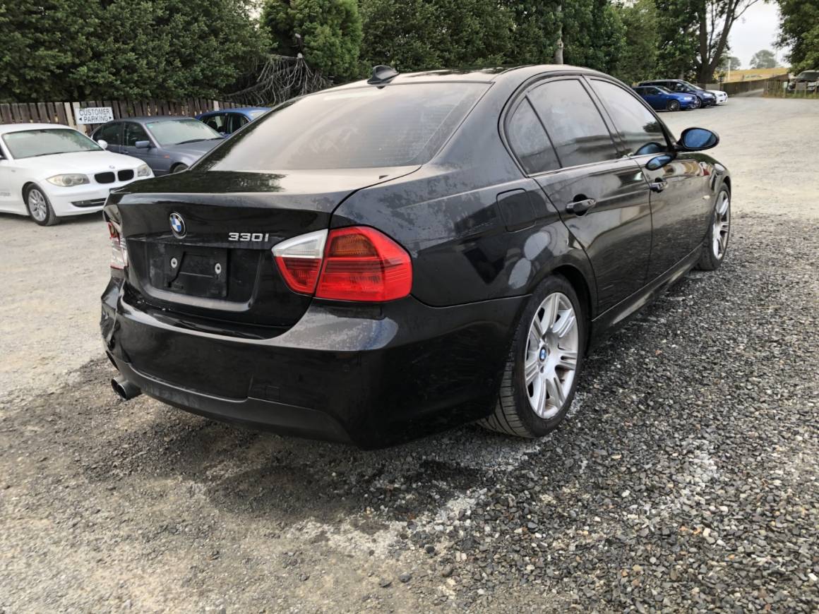 2006 BMW 330i