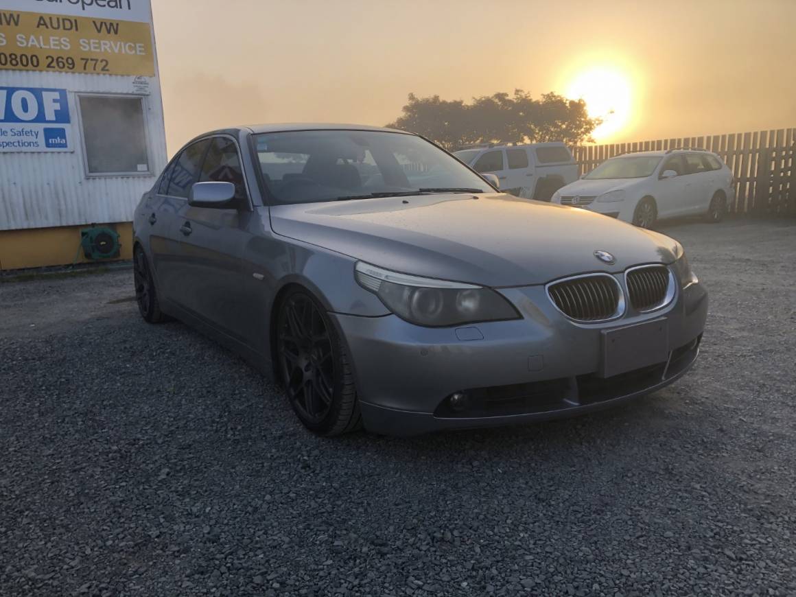 2004 BMW 545i