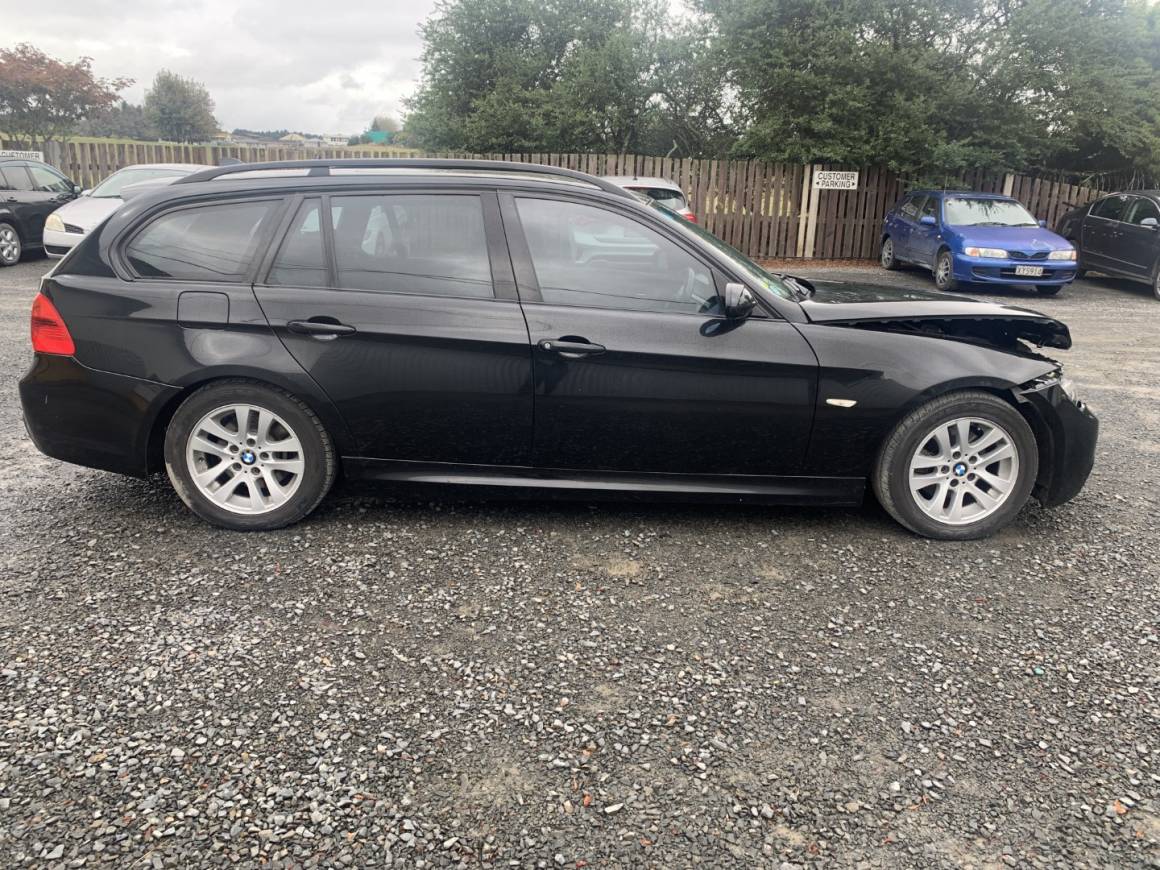 2006 BMW 320i