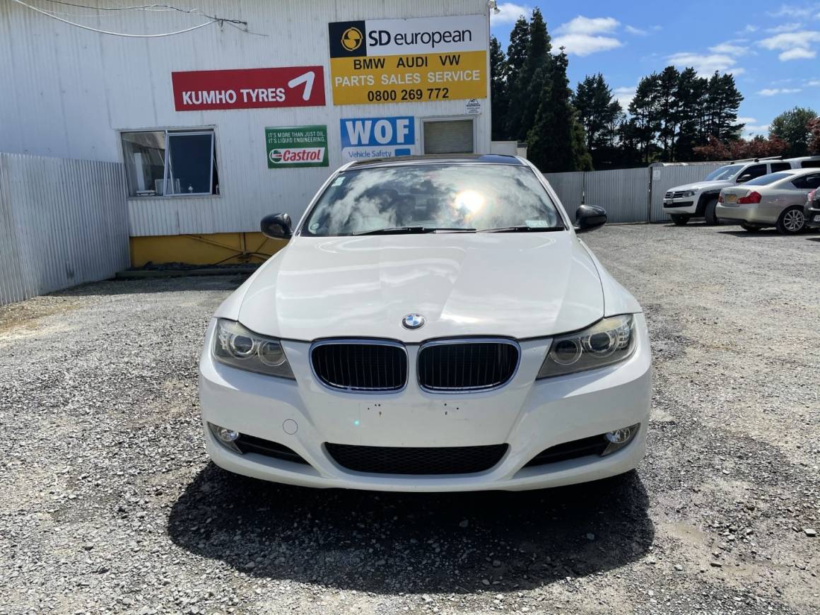 2011 BMW 320i