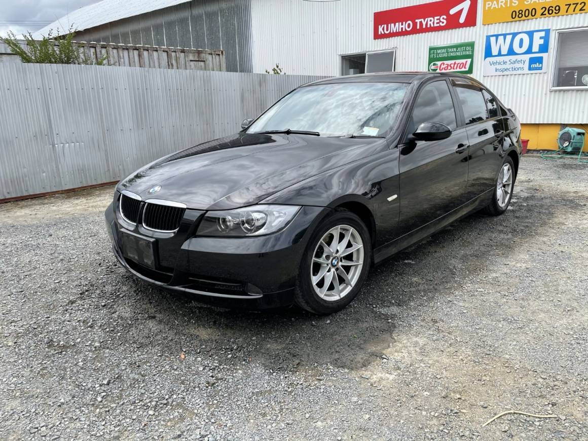 2007 BMW 320i